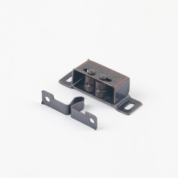 꾸밈닷컴 - 가구부속/캠핑카부속 ▼ > 자석캐치/래치/빠찌링 > 집게캐치 AC (46x13mm) 100세트/봉