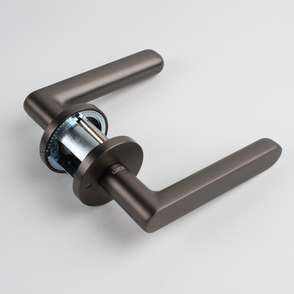 꾸밈닷컴 - 손잡이/도어락 ▼ > 방문손잡이 ▼ > 레버 버튼형 > 루체 방문손잡이 LU-377 (타공 45mm)