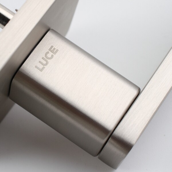 꾸밈닷컴 - 손잡이/도어락 ▼ > 방문손잡이 ▼ > 레버 버튼형 > 루체 방문손잡이 LU-282 (타공 55mm)